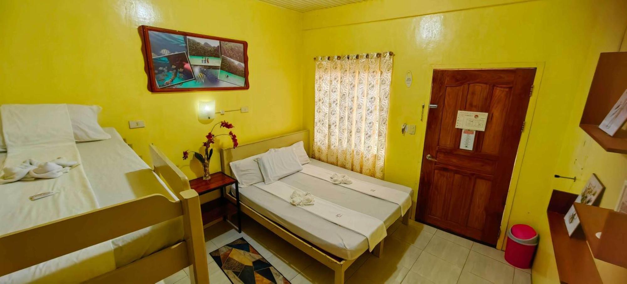 OYO 618 Las Residencias Bed And Breakfast Puerto Princesa Exterior foto