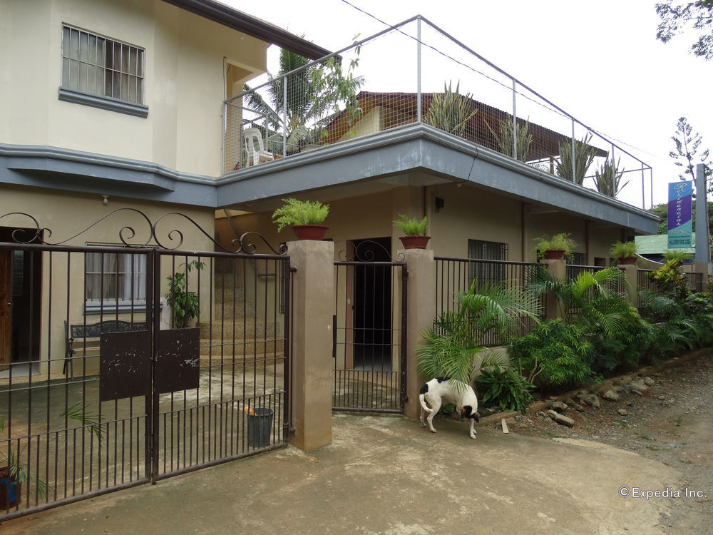 OYO 618 Las Residencias Bed And Breakfast Puerto Princesa Exterior foto