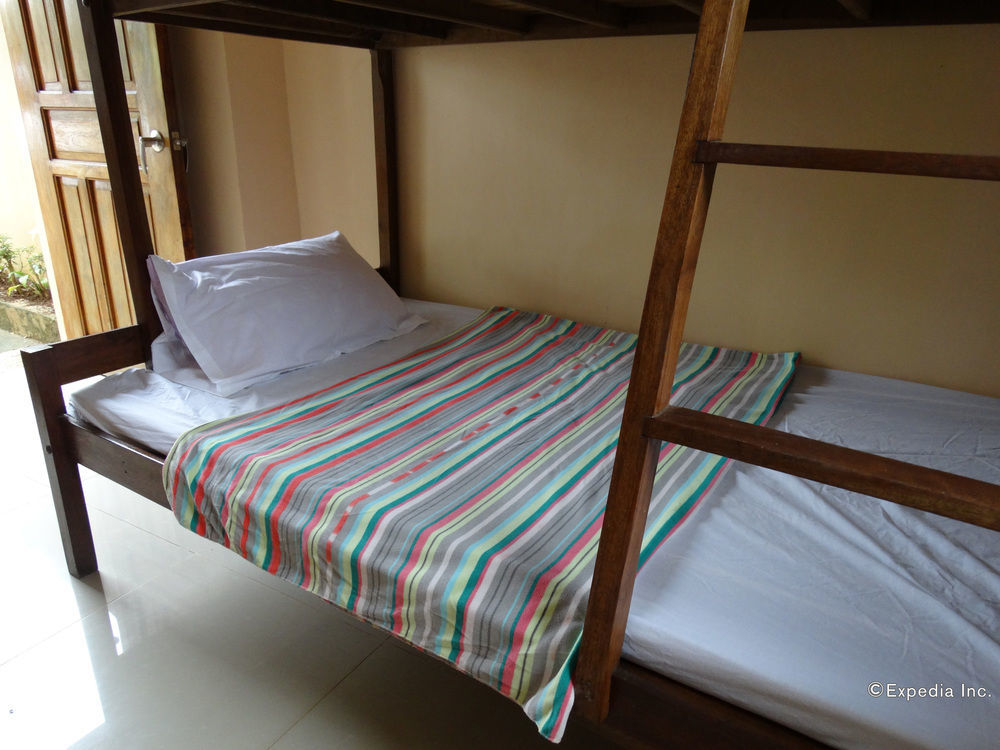 OYO 618 Las Residencias Bed And Breakfast Puerto Princesa Exterior foto
