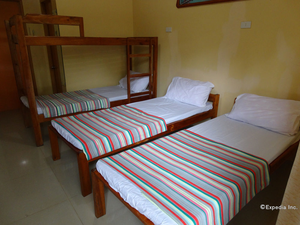 OYO 618 Las Residencias Bed And Breakfast Puerto Princesa Exterior foto