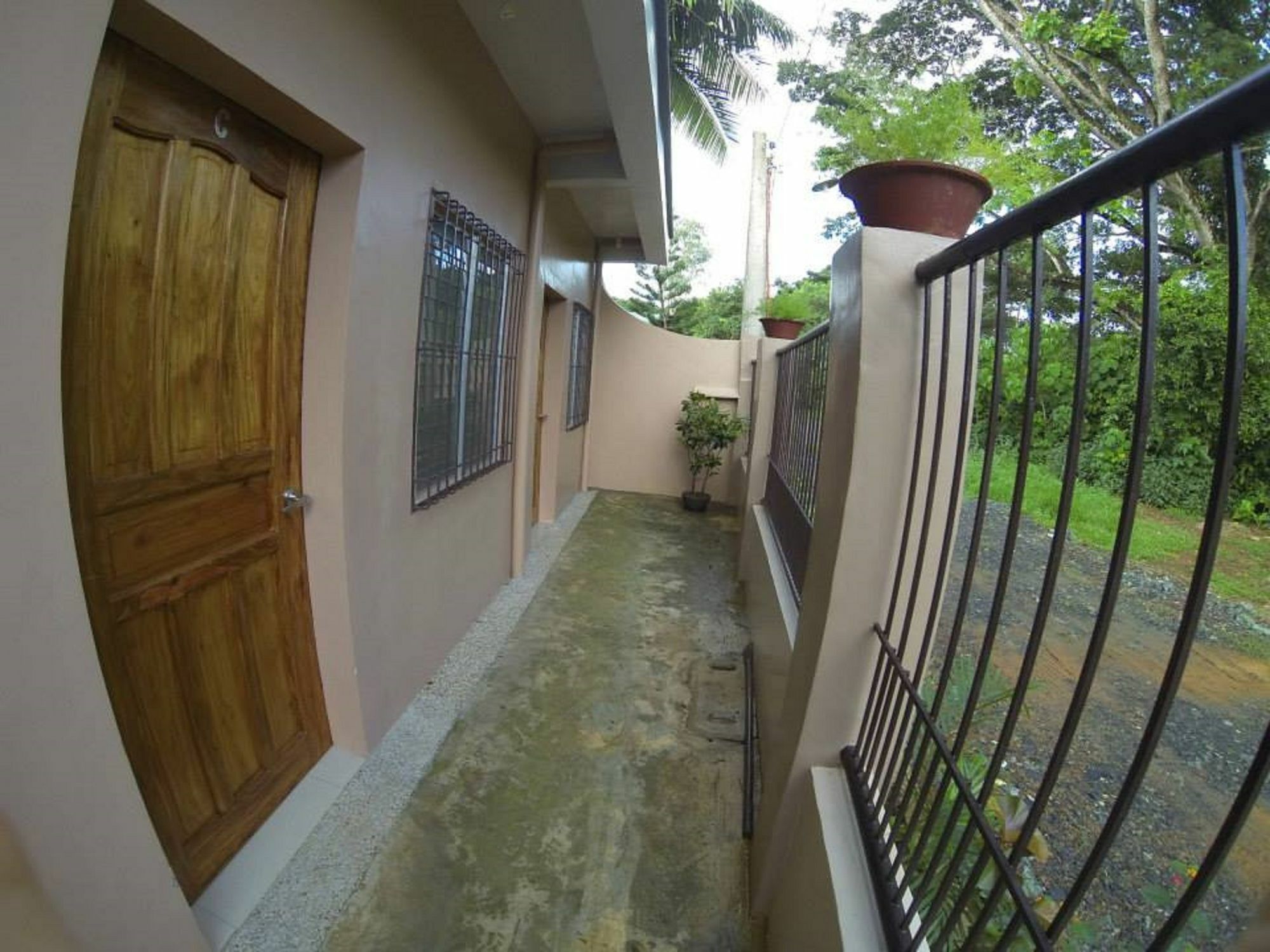 OYO 618 Las Residencias Bed And Breakfast Puerto Princesa Exterior foto